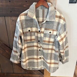 Plaid Button-Up Jacket in Gray and Brown